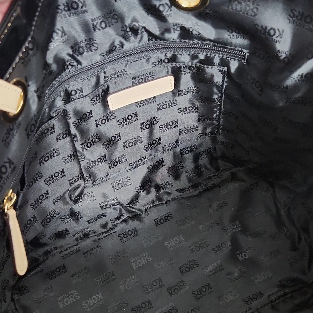 Michael Kors Jet Set Tote